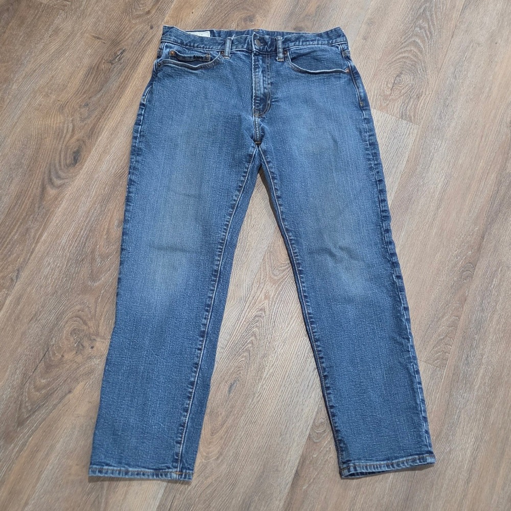 Gap Denim Mens 32x30 Straight Leg Jeans Medium Wash Blue Classic Fit 1969